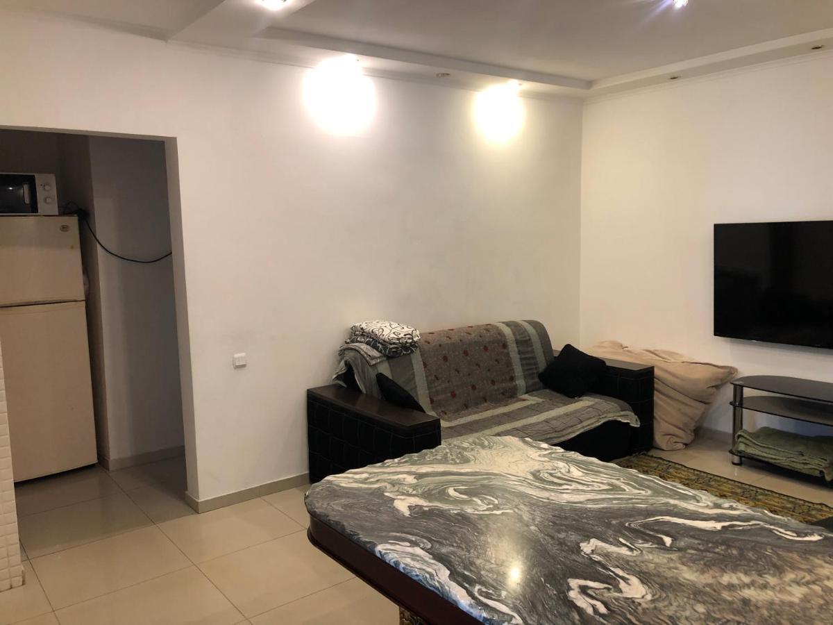 Апартаменты С 2 Спальнями Отрада Odessa Ngoại thất bức ảnh