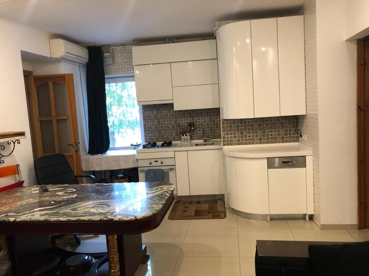 Апартаменты С 2 Спальнями Отрада Odessa Ngoại thất bức ảnh